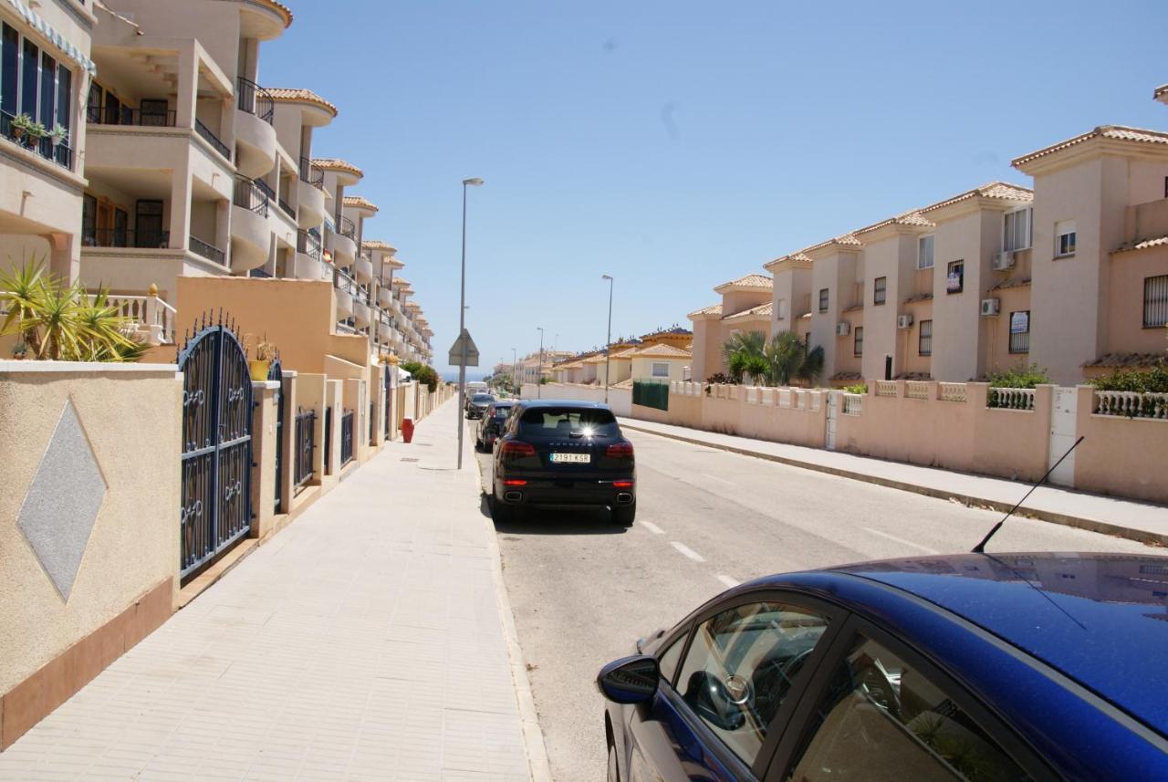 New Apartment In Torrevieja , Punta Prima Orihuela Costa With Pool Οριουέλα Εξωτερικό φωτογραφία
